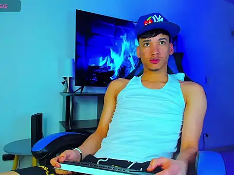 Snapshot of Lyam_Russo chatting on 25, 3, 2026 Lyam Russo online show from 25, 3, 2026