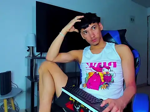 Snapshot of Lyam_Russo chatting on 3, 4, 2026 Lyam Russo online show from 3, 4, 2026