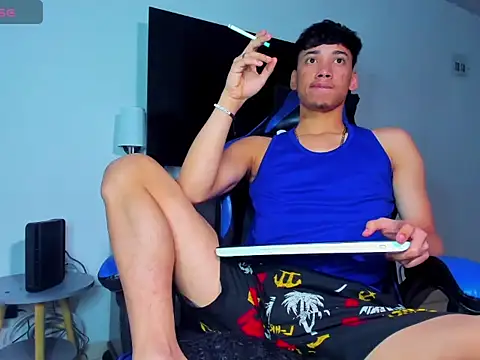 Snapshot of Lyam_Russo chatting on 10, 4, 2026 Lyam Russo online show from 10, 4, 2026