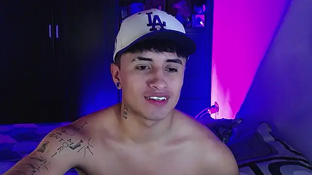 Snapshot of Jhon_Sara chatting on 2, 3, 2026 Jhon Sara online show from 2, 3, 2026