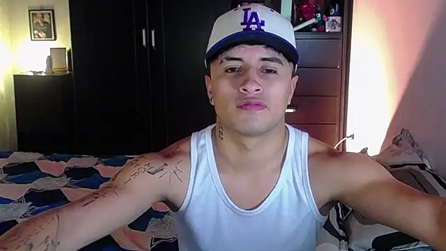 Snapshot of Jhon_Sara chatting on 8, 3, 2026 Jhon Sara online show from 8, 3, 2026