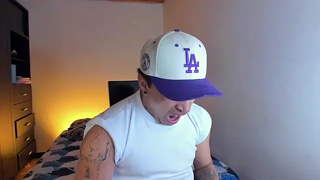 Snapshot of Jhon_Sara chatting on 23, 3, 2026 Jhon Sara online show from 23, 3, 2026