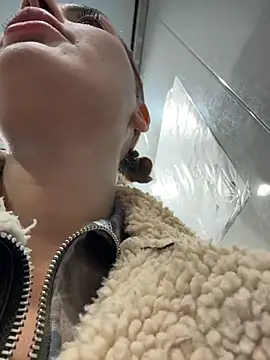 Snapshot of NaughtyChloeee chatting on 25, 3, 2026 NaughtyChloeee online show from 25, 3, 2026