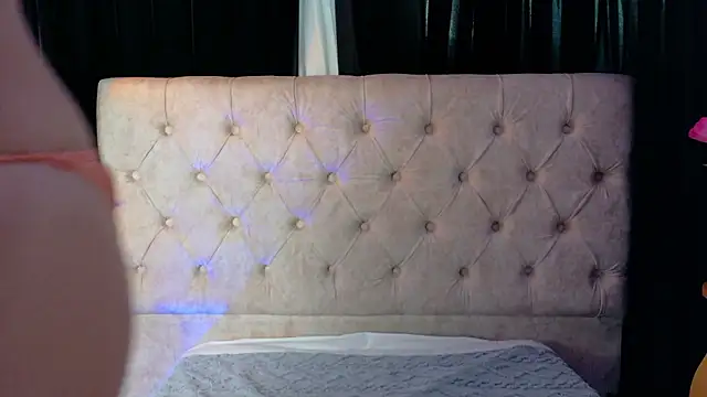 Snapshot of AmyKiss_ chatting on 4, 3, 2026 AmyKiss online show from 4, 3, 2026