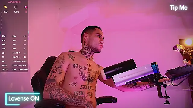 Snapshot of king_of_desire chatting on 4, 3, 2026 king of desire online show from 4, 3, 2026