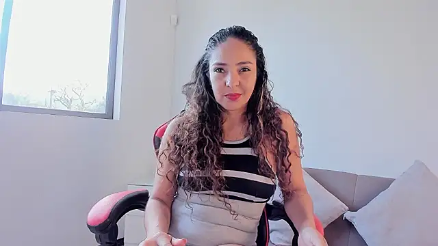 Snapshot of Bianca_Fords chatting on 11, 3, 2026 Bianca Fords online show from 11, 3, 2026