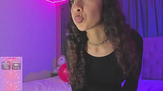 Snapshot of Kiara_lovely chatting on 29, 3, 2026 Kiara lovely online show from 29, 3, 2026