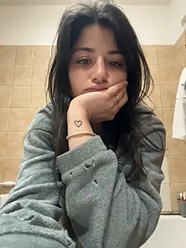 Snapshot of maryzoe05 chatting on 1, 4, 2026 maryzoe05 online show from 1, 4, 2026