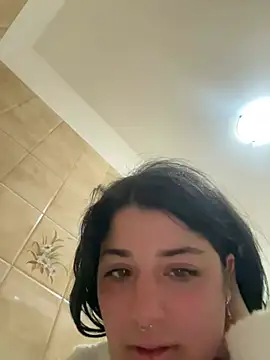 Snapshot of maryzoe05 chatting on 1, 4, 2026 maryzoe05 online show from 1, 4, 2026