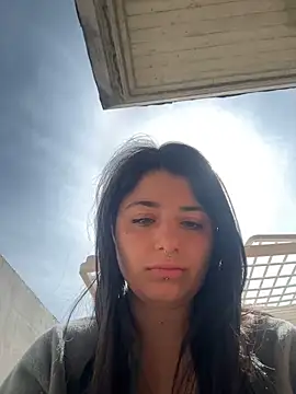 Snapshot of maryzoe05 chatting on 2, 4, 2026 maryzoe05 online show from 2, 4, 2026