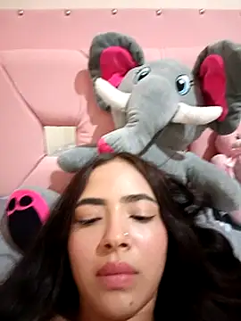 Sexy cloe outdoors online show from 28, 2, 2026