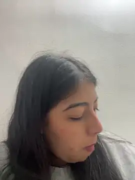 Sexy mia outdoors online show from 9, 3, 2026