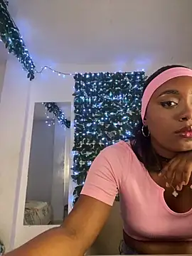 Snapshot of Jazmin_chell chatting on 6, 4, 2026 Jazmin chell online show from 6, 4, 2026