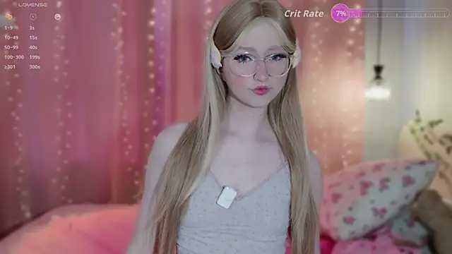 Snapshot of effy_dollie chatting on 14, 4, 2026 effy dollie online show from 14, 4, 2026