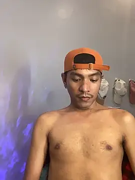 Snapshot of asian_darlingcummersxXx chatting on 1, 4, 2026 asian darlingcummersxXx online show from 1, 4, 2026