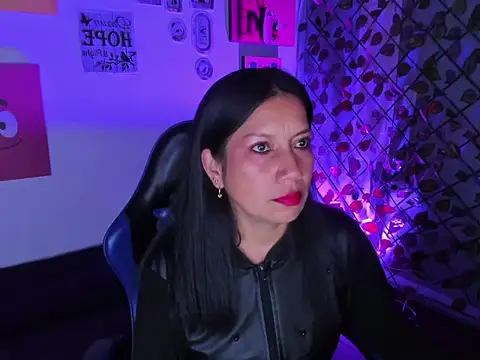 Snapshot of Megan_Collinss1 chatting on 14, 3, 2026 Megan Collinss1 online show from 14, 3, 2026