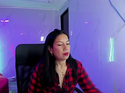 Snapshot of Megan_Collinss1 chatting on 14, 4, 2026 Megan Collinss1 online show from 14, 4, 2026