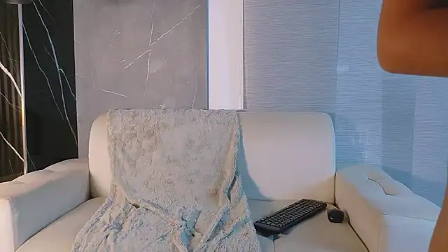 Snapshot of Jazmiin_Evans chatting on 13, 3, 2026 Jazmiin Evans online show from 13, 3, 2026