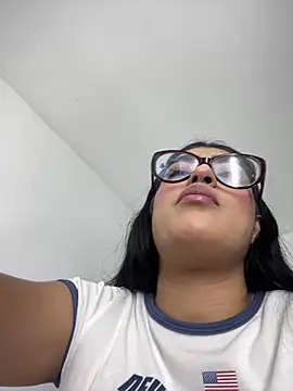 Snapshot of Misty-kat chatting on 8, 3, 2026 Misty-kat online show from 8, 3, 2026