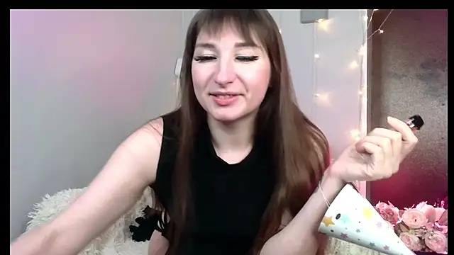 Birdie Kiss online show from 7, 4, 2026