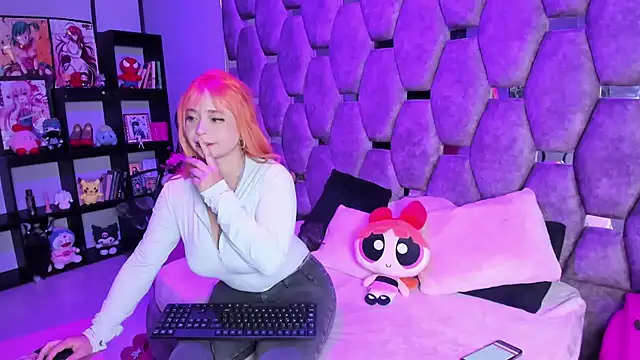 Snapshot of Maky_Coss chatting on 7, 4, 2026 Maky Coss online show from 7, 4, 2026