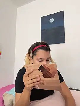 Snapshot of aurora_bela chatting on 26, 3, 2026 aurora bela online show from 26, 3, 2026