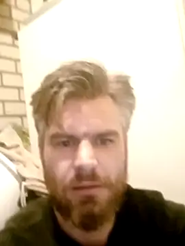 Hornybalkanmen12 online show from 4, 3, 2026