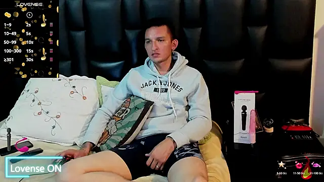 Mike Waters online show from 4, 3, 2026