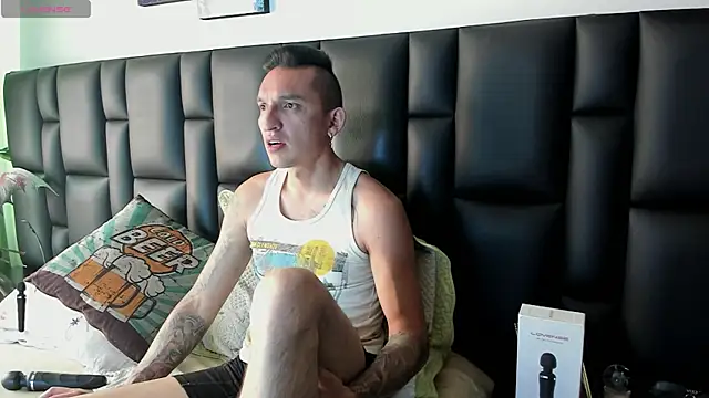 Mike Waters online show from 12, 4, 2026