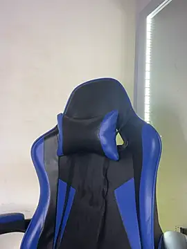 Maddie 7 online show from 9, 4, 2026