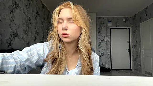 ShariLappas online show from 5, 3, 2026