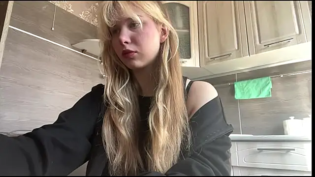 ShariLappas online show from 24, 3, 2026