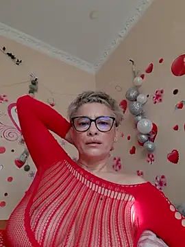 LunaBlaise online show from 3, 3, 2026