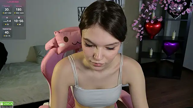 Snapshot of JanetCensley chatting on 4, 3, 2026 JanetCensley online show from 4, 3, 2026