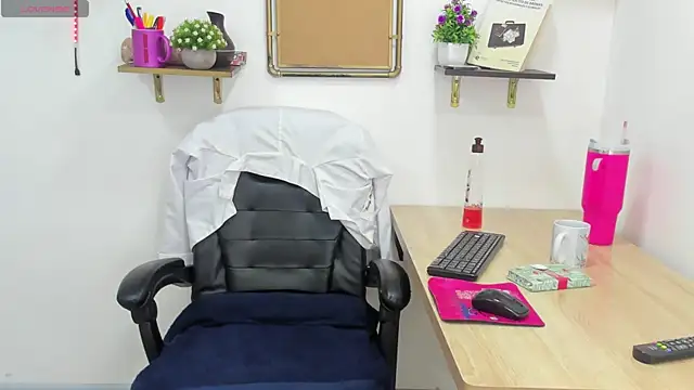 Snapshot of Stefy_cg chatting on 1, 4, 2026 Stefy cg online show from 1, 4, 2026