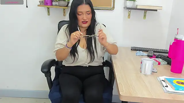 Snapshot of Stefy_cg chatting on 2, 4, 2026 Stefy cg online show from 2, 4, 2026