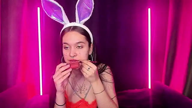 AishaTempt online show from 5, 4, 2026