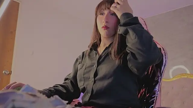 moraa s online show from 7, 4, 2026