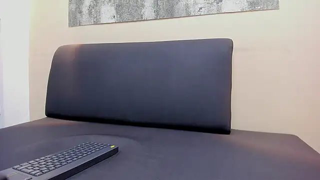 Snapshot of ZANE_EVANS chatting on 15, 4, 2026 ZANE EVANS online show from 15, 4, 2026