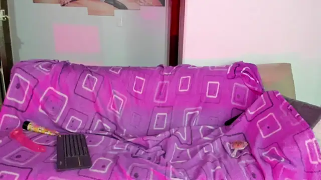 Charlotte Melody online show from 3, 3, 2026