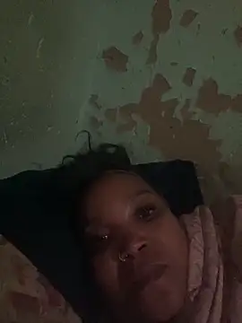 Snapshot of friendlybitch22 chatting on 8, 4, 2026 friendlybitch22 online show from 8, 4, 2026