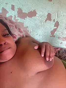 Snapshot of friendlybitch22 chatting on 12, 4, 2026 friendlybitch22 online show from 12, 4, 2026