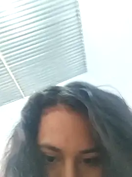 Snapshot of Ximenadeluxe chatting on 3, 3, 2026 Ximenadeluxe online show from 3, 3, 2026