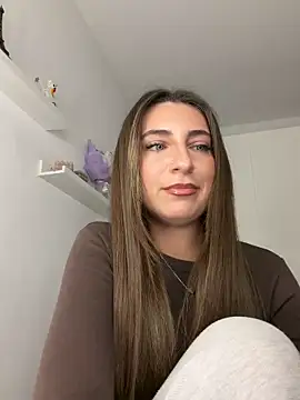 CuteJuliaa online show from 7, 3, 2026