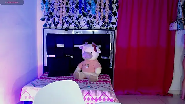 Julieta vega18 online show from 9, 3, 2026