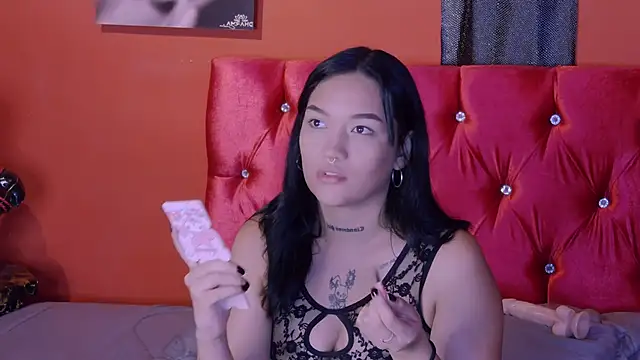 Snapshot of Val_viixen chatting on 16, 4, 2026 Val viixen online show from 16, 4, 2026