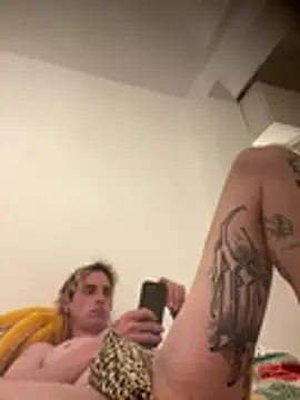 Snapshot of lucasdeexxx chatting on 6, 4, 2026 lucasdeexxx online show from 6, 4, 2026