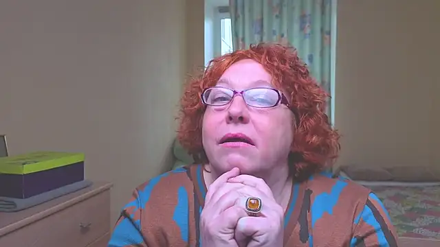 Snapshot of Fara_Flutte chatting on 14, 4, 2026 Fara Flutte online show from 14, 4, 2026