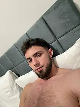 Snapshot of Tallboy_ chatting on 14, 4, 2026 Tallboy online show from 14, 4, 2026