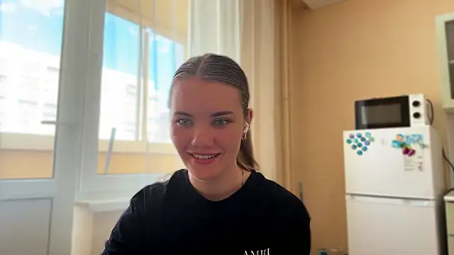 doana bebriti online show from 16, 4, 2026